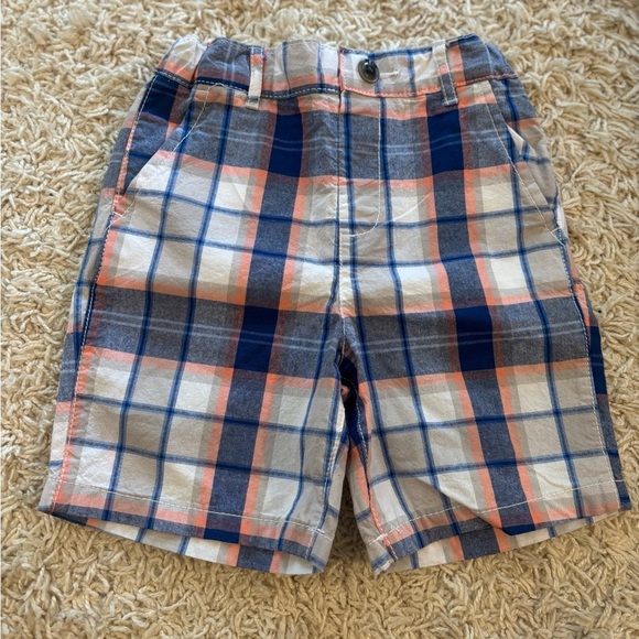 Boys 5T Outfit - Cream Polo and Plaid Shorts Set - Picture 2 of 7